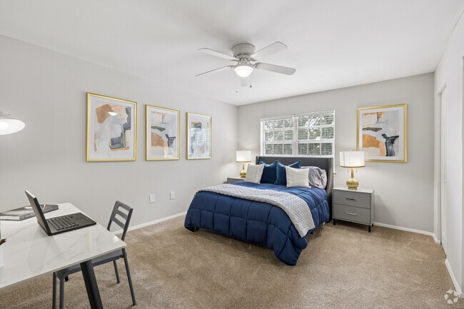 2BR, 1.5BA - 981SF - Primary Bedroom - London Towne