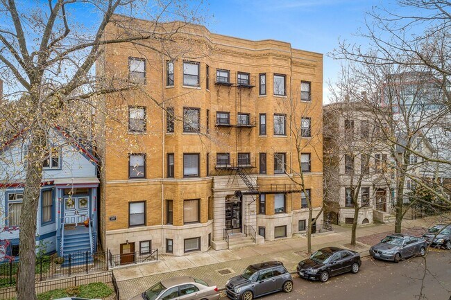852 W Lill Ave Unit 2