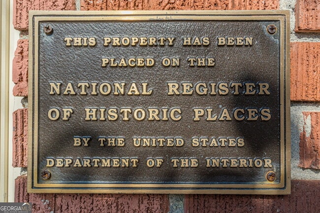 Photo - 1957 Walker Ave