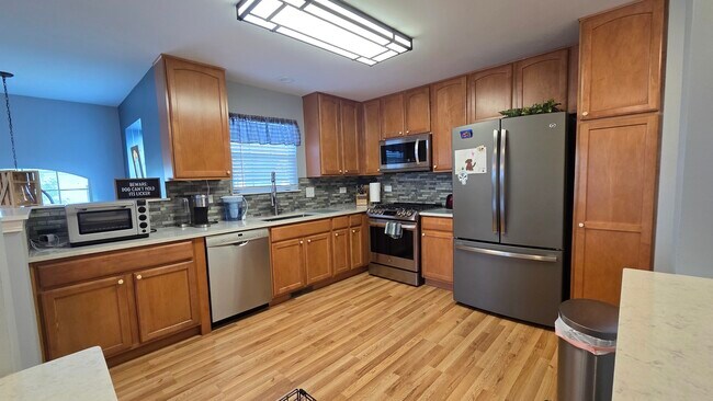 540 Legend Ln