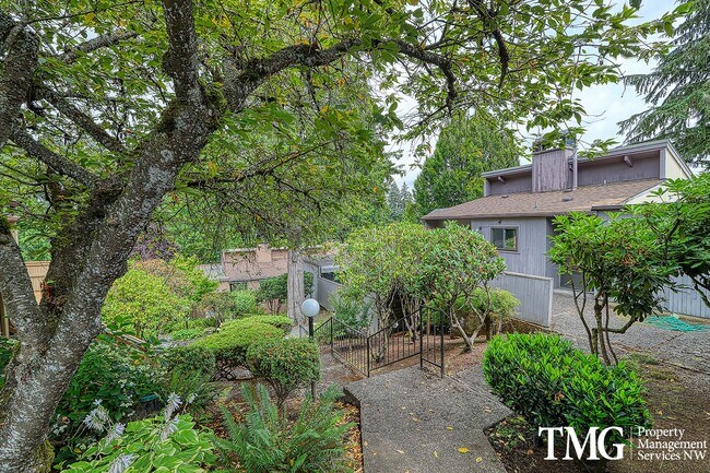 Photo - HUGE 3 Bed 2 Bath Condo Water/Sewer Included!