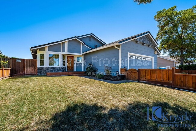 Photo - 530 N Regatta Dr Casa