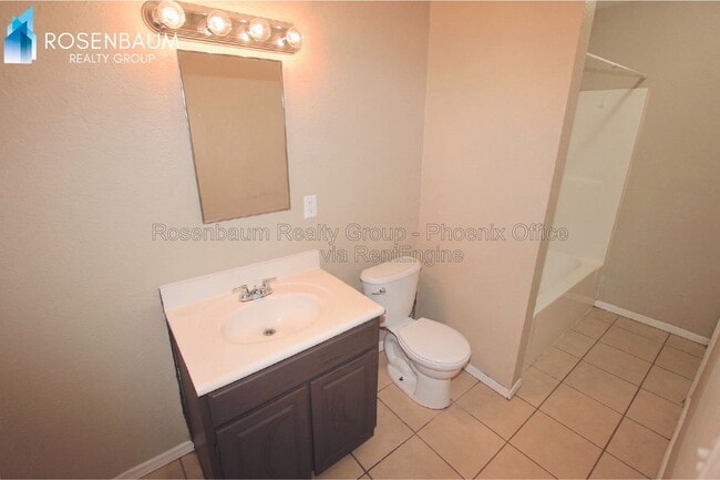 2747 E Chipman Rd Unit 2