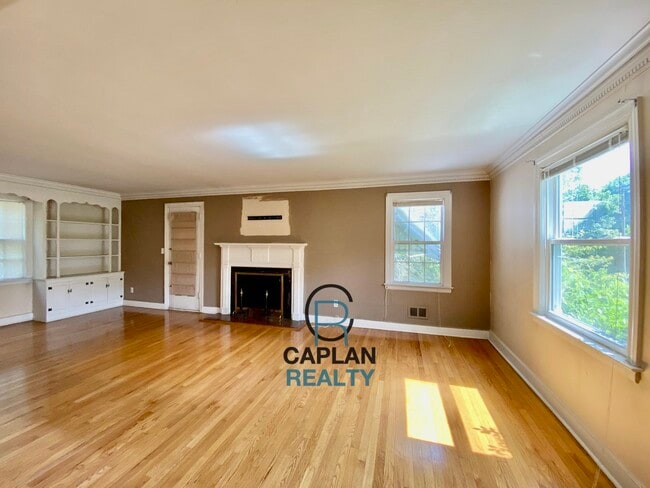 Photo - 530 Bellevue Rd