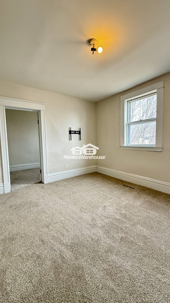 Photo - 935 Sims Ave