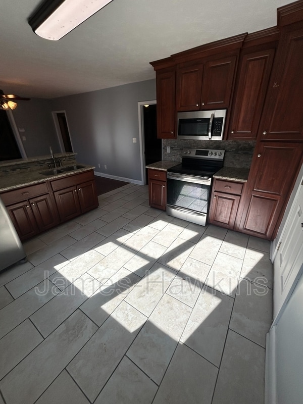 Photo - 114 Stuart St