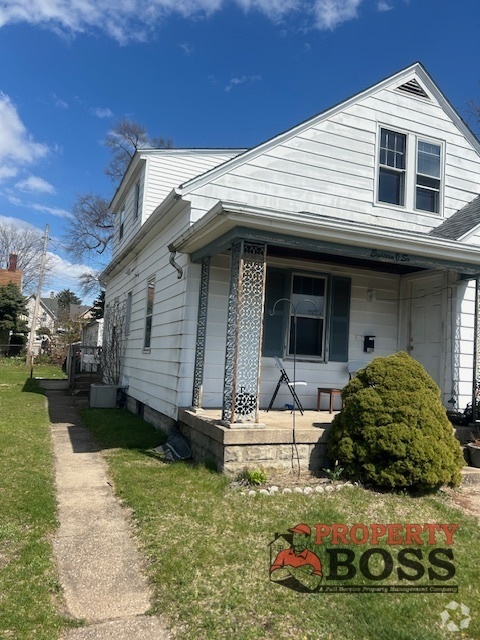 Building Photo - 1806 Wabash St Rental