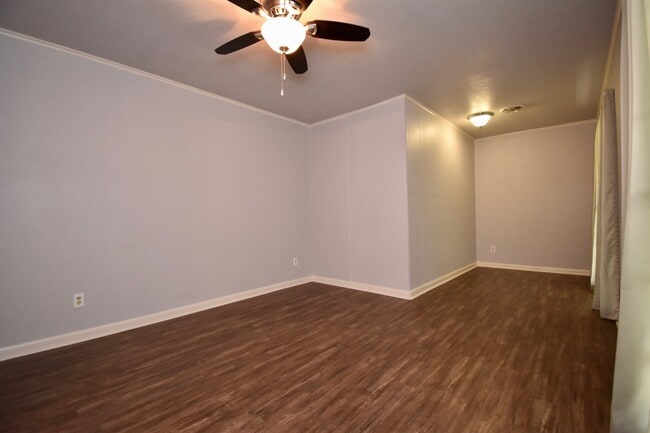 Photo - Spacious 4 bedroom 3 bathroom home with large yard and 2 car garage
