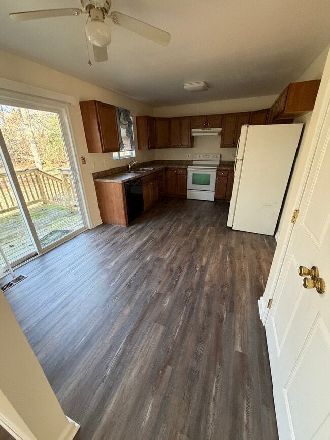 Photo - 8239 Elvaton Rd