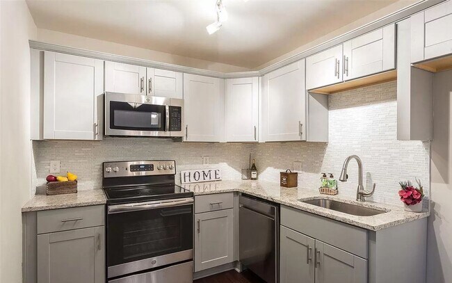 Photo - PERFECT LOCATION !!