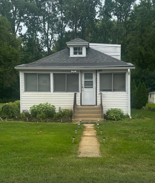 Building Photo - 1304 Lucille Ave Rental