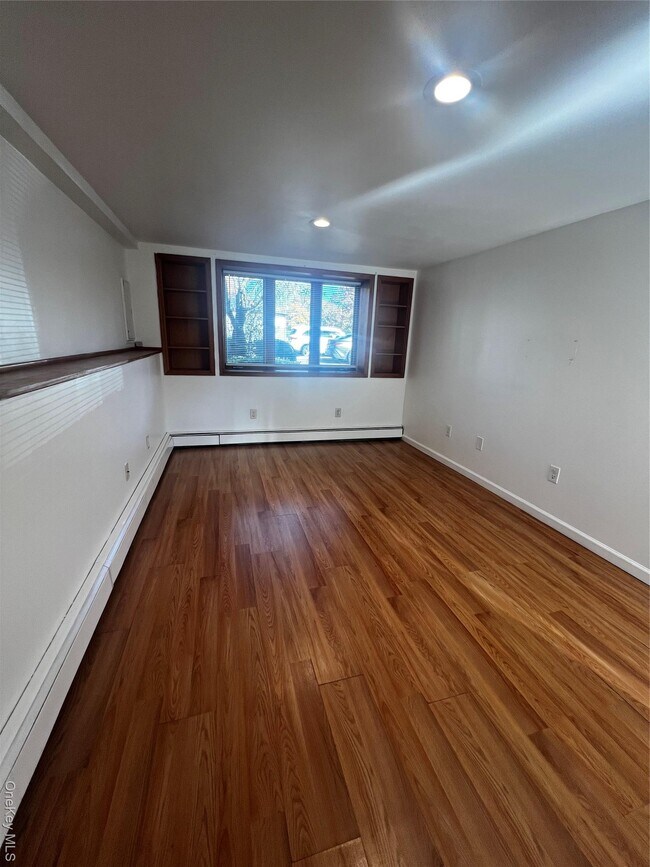 Photo - 210 Bay Shore Rd House