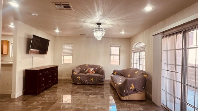 Photo - 3 Bedrooms Home in Gated Community(Furnished or unfurnished options available)