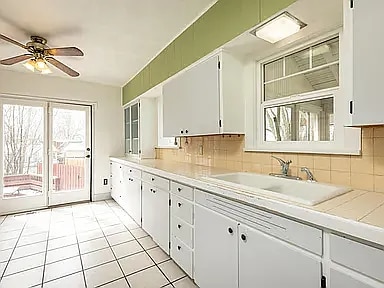 Photo - 302 Pacific Terrace