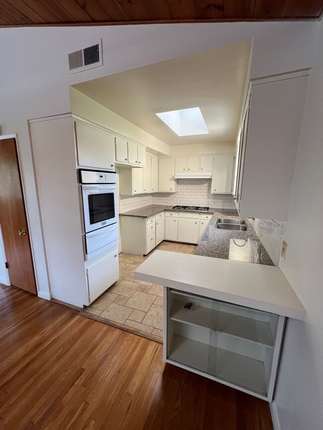 Photo - 217 Gridley Rd Unidad 217 Gridley Rd