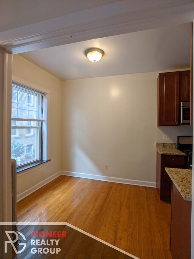 Photo - 4912 N Hoyne Ave Unit 2102-1W