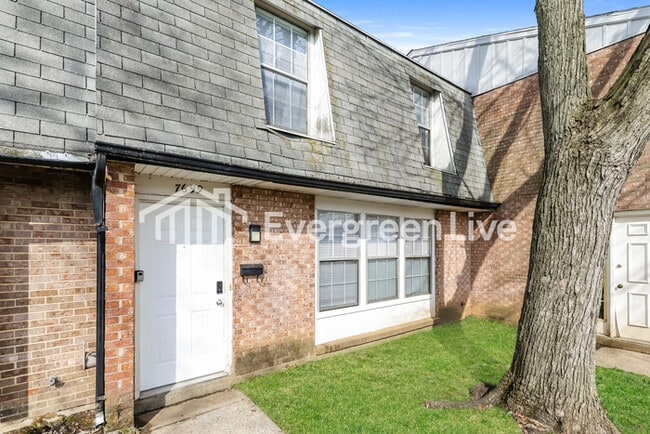 Photo - 7699 Mt Hood