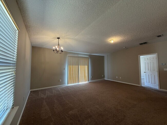 Photo - Three Bedroom in Cannons Point @ Oakleaf