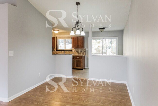 Photo - 5238 Stafford Dr NW