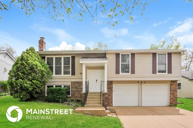 Building Photo - 562 Green Forest Dr