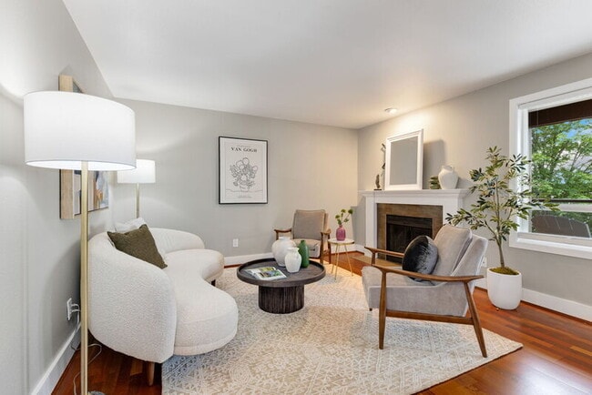 Photo - 8980 Redmond - Woodinville Rd NE Unit 101