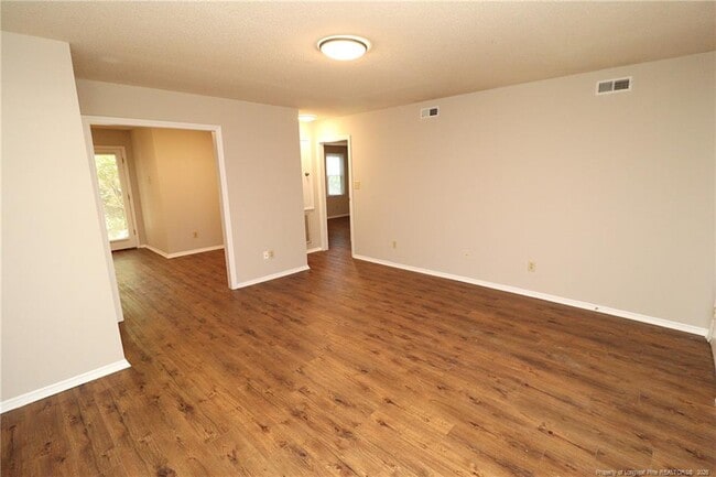 3905 Lexington Dr