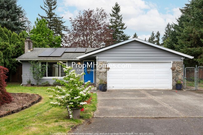 Building Photo - Three Bedroom Escape in Oregon City!