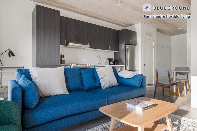 Photo - 343 W Schiller St Unit FL7-ID1311