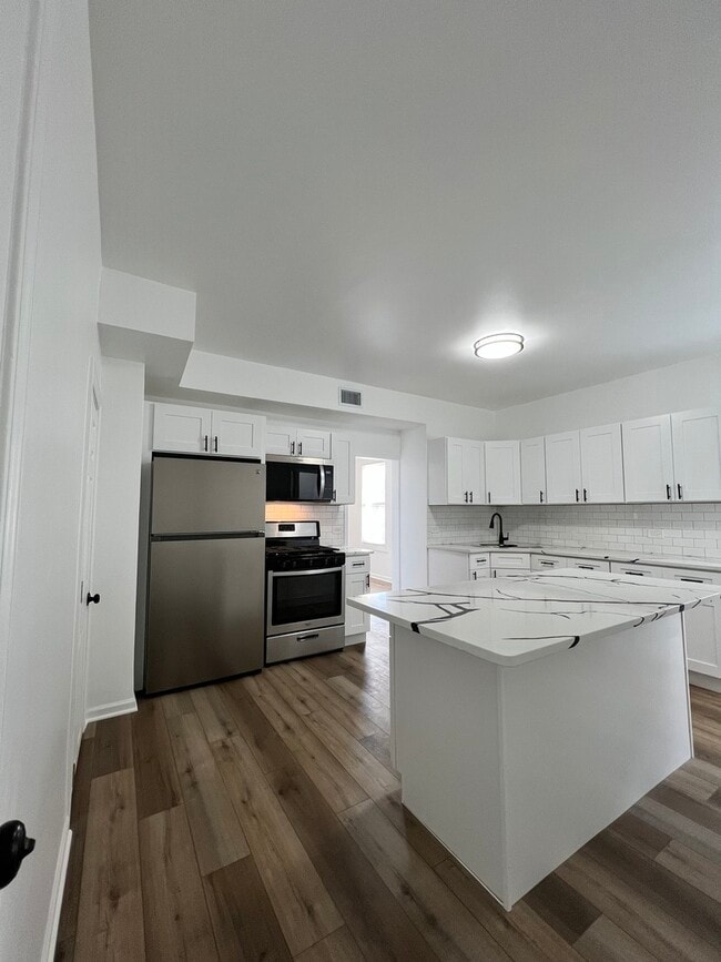 Photo - 5714 W Grand Ave
