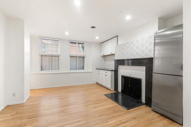 Photo - 103 Marlborough St Unit 2