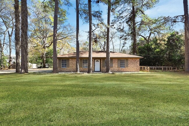 Building Photo - 29806 Lazy Ln