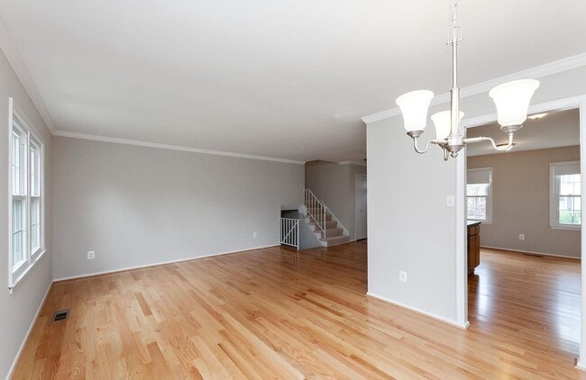 Photo - 5307 Greenough Pl