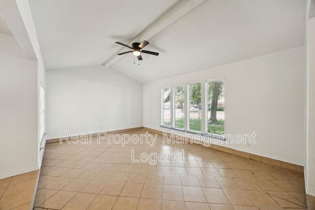 Photo - 2024 Robinson St