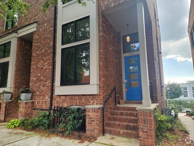 Building Photo - Modern Brownstone 3 Bedrooms, 3.5 Baths lo... Rental