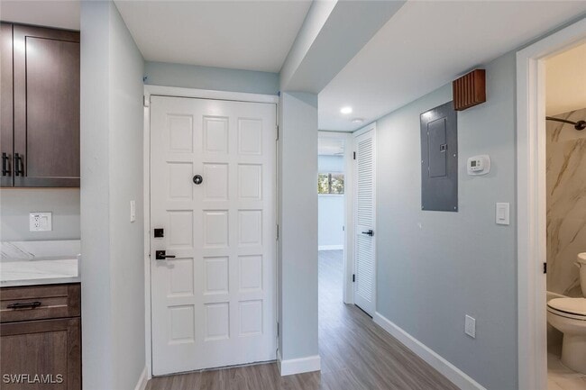 Building Photo - 6102 Whiskey Creek Dr Unit 205