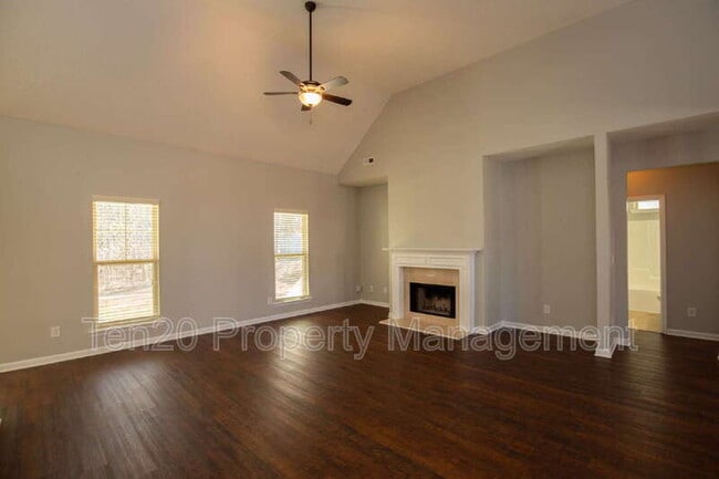 Photo - 28 White Pine Way