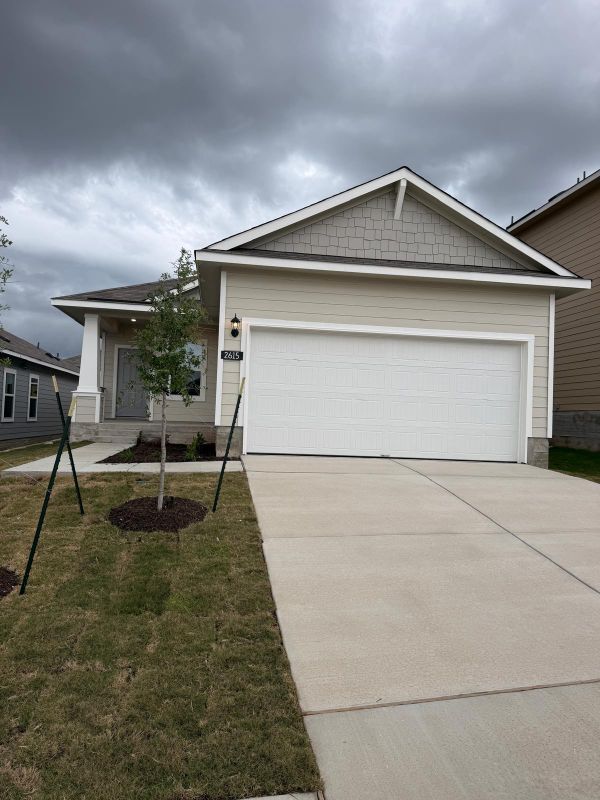 Photo - 2615 Derwent Dr