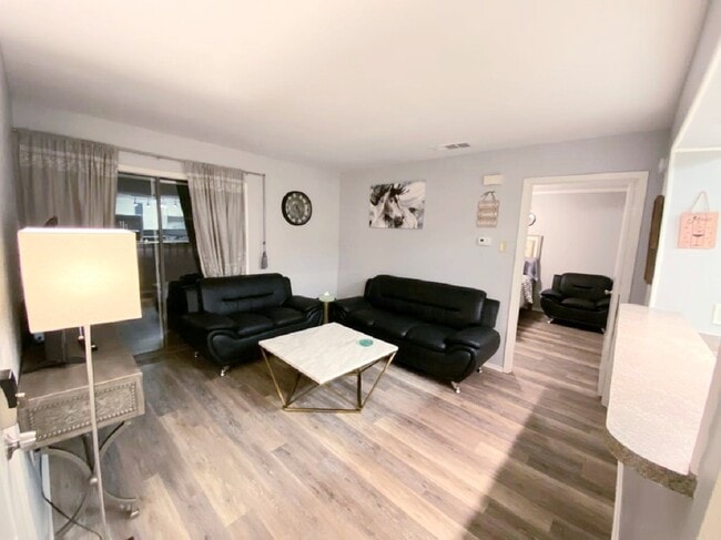 Building Photo - 6900 Skillman St Unit 102