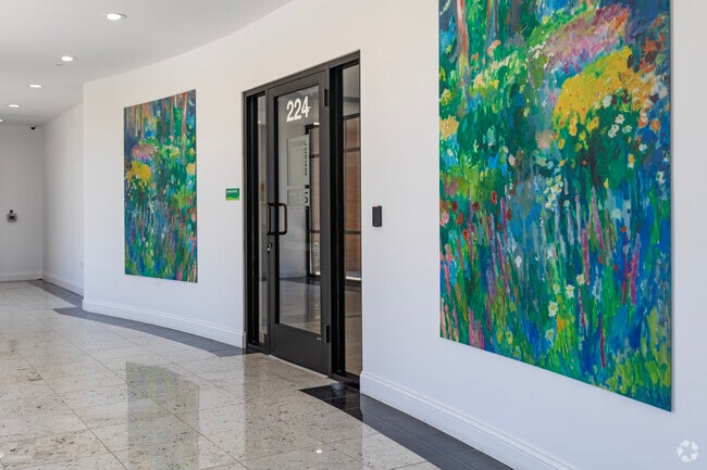 Photo - Cardinal Square - Building C