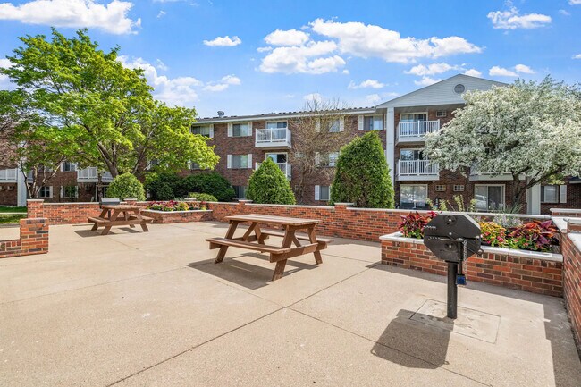 Carriage Oaks Apartments