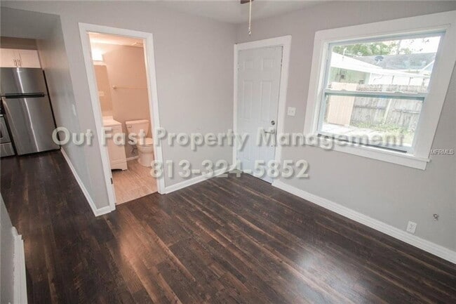 Photo - 226 SW Lincoln Cir N Unit B