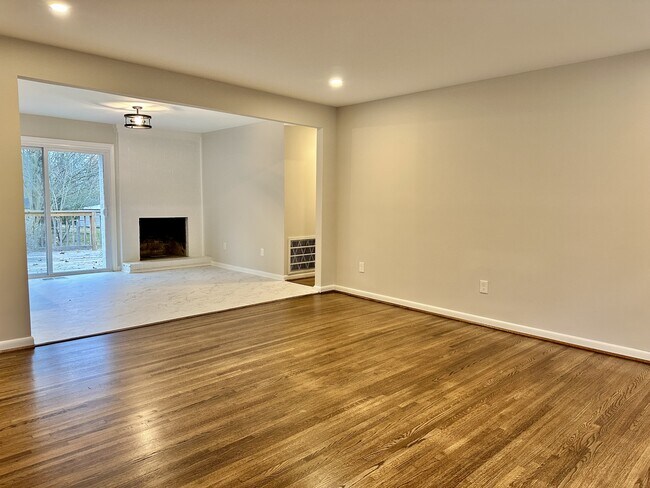 Photo - 231 Hillwood Ln