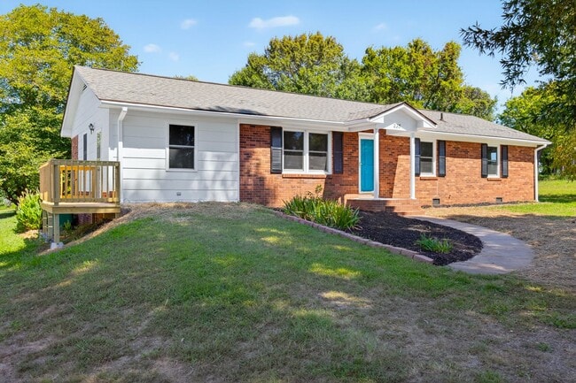 Photo - 3 bedroom, 2 bathroom House in Eden!