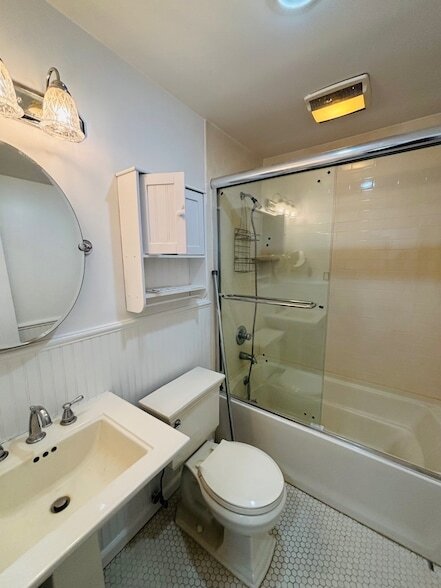 Photo - 133 Berry Hill Rd Unit 2