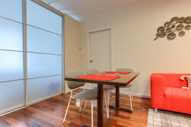 Photo - 440 Richards St Unit 204