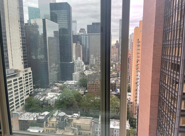 Photo - 236 E 47th St Unidad 26 D