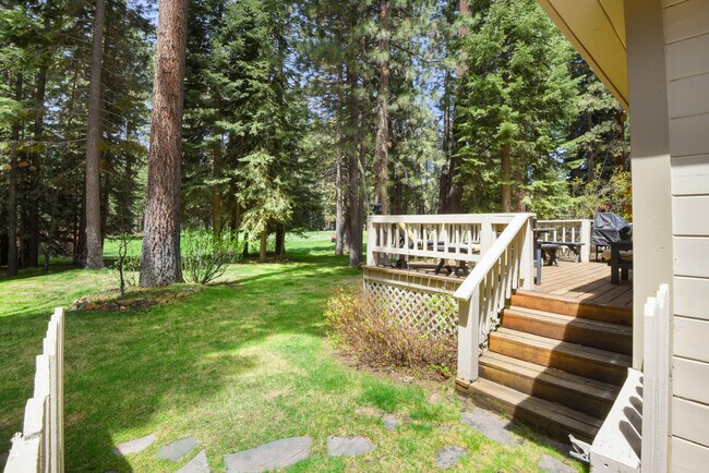 Photo - 531 Brassie Ave