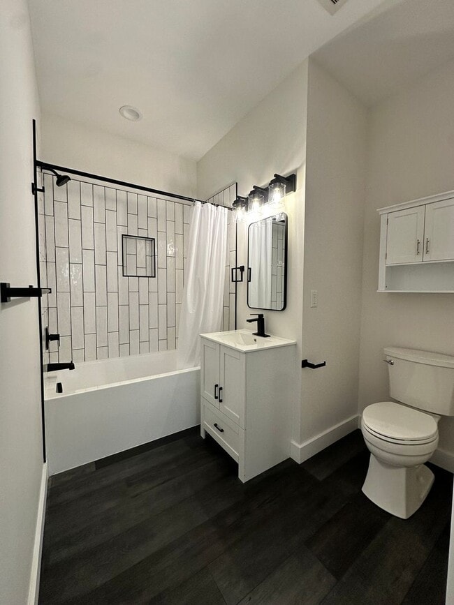 Photo - 456-460 James Ave Unit 456 James Ave