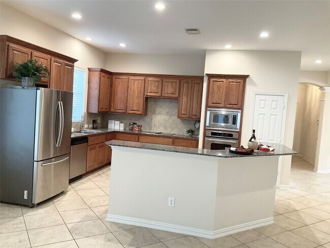 Photo - 6 Dragon Hill Pl