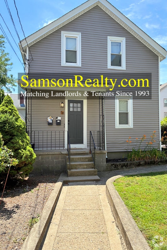 Building Photo - 23 E Transit St Rental